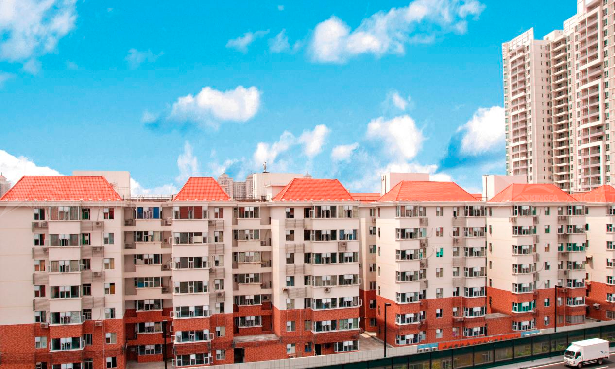 平改坡工程用合成樹(shù)脂瓦的優(yōu)勢，不僅僅是提升城市形象那么簡(jiǎn)單！